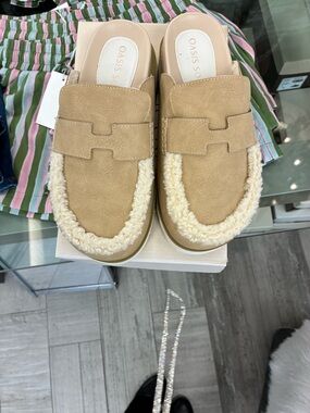 Women's Tan Suede Shearling-Trim Slip-On Loafers